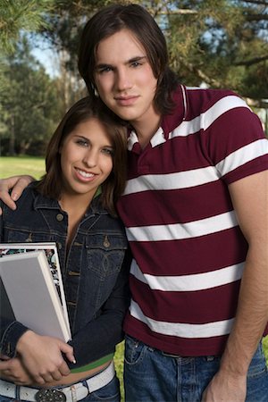 simsearch:700-00623316,k - Portrait de Couple adolescent Photographie de stock - Premium Libres de Droits, Code: 600-00917801