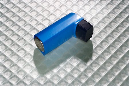 Asthma Inhaler Stock Photo - Premium Royalty-Free, Code: 600-00918174