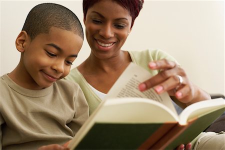 Mother and Son Reading Stock Photo - Premium Royalty-Free, Code: 600-00934291