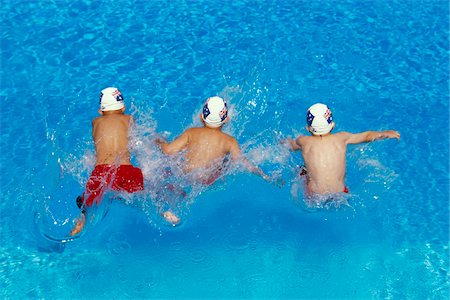 simsearch:700-02314925,k - Boys Swimming Stock Photo - Premium Royalty-Free, Code: 600-00948322