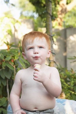 simsearch:600-02348921,k - Toddler Eating Ice Cream Cone Stock Photo - Premium Royalty-Free, Code: 600-01015092