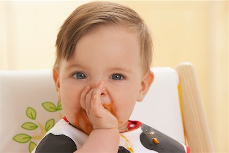 simsearch:700-02586125,k - Baby being Fed Stock Photo - Premium Royalty-Free, Code: 600-01015425