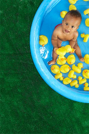 simsearch:600-01172751,k - Baby in Pool Stock Photo - Premium Royalty-Free, Code: 600-01036770