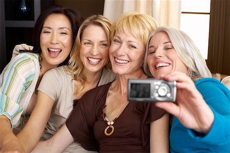 simsearch:700-01185080,k - Friends Posing for Photograph Stock Photo - Premium Royalty-Free, Code: 600-01041794