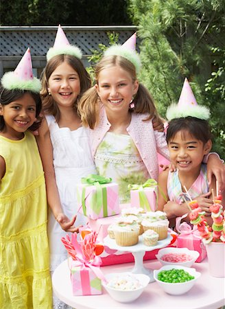 simsearch:600-01184633,k - Girls at Birthday Party Stock Photo - Premium Royalty-Free, Code: 600-01041969