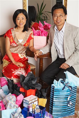 simsearch:600-00910373,k - Portrait of Couple with Shopping Bags Stock Photo - Premium Royalty-Free, Code: 600-01073125
