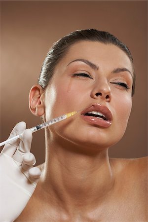 simsearch:700-01073337,k - Woman Getting Botox Injection Stock Photo - Premium Royalty-Free, Code: 600-01073393