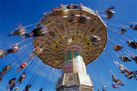 Swing Ride at Amusement Park Stock Photo - Premium Royalty-Free, Code: 600-01083220