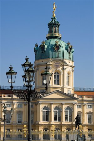 simsearch:600-01579379,k - Exterior of Schloss Charlottenburg, Berlin, Germany Stock Photo - Premium Royalty-Free, Code: 600-01112394
