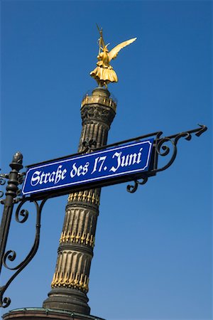 simsearch:700-00062948,k - Siegessaule and Street Sign, Berlin, Germany Stock Photo - Premium Royalty-Free, Code: 600-01112404