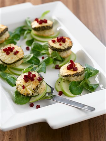 simsearch:700-03053816,k - Baked Goat Cheese Salad with Apple, Mache and Beets Stock Photo - Premium Royalty-Free, Code: 600-01112841