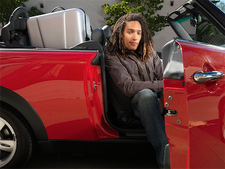 Man in Car with Suitcases Foto de stock - Sin royalties Premium, Código: 600-01164677