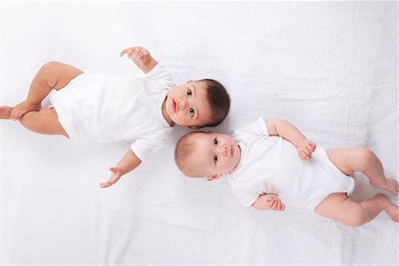 simsearch:600-01172746,k - Portrait of Two Babies Stock Photo - Premium Royalty-Free, Code: 600-01172772