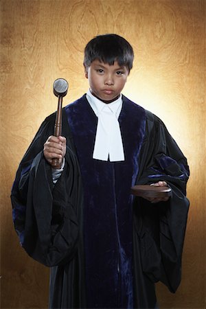simsearch:600-01112023,k - Portrait de garçon habillé comme juge Photographie de stock - Premium Libres de Droits, Code: 600-01183031