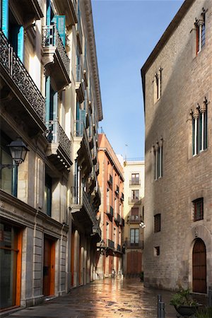 facades in barcelona - Street, Barcelona, Spain Stock Photo - Premium Royalty-Free, Code: 600-01183830