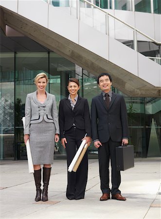 simsearch:600-01788826,k - Portrait of Business People in Front of Building Stock Photo - Premium Royalty-Free, Code: 600-01194824
