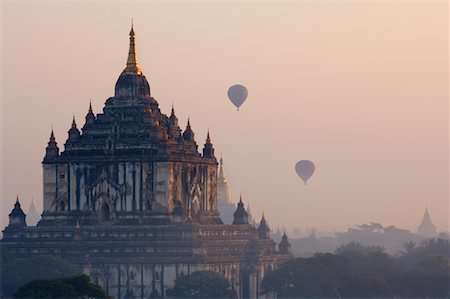 simsearch:700-00056968,k - Hot Air Balloons Over Bagan, Myanmar Stock Photo - Premium Royalty-Free, Code: 600-01223897