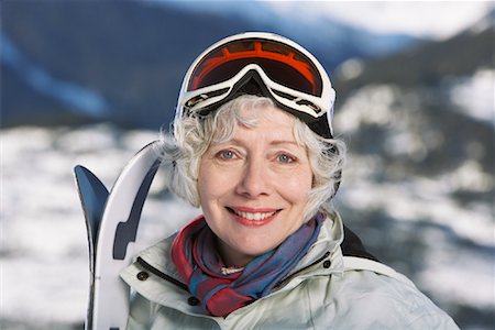 simsearch:600-01235212,k - Portrait of Woman with Skis Stock Photo - Premium Royalty-Free, Code: 600-01235157