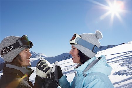 simsearch:600-01248341,k - Couple Snowboarding Foto de stock - Sin royalties Premium, Código: 600-01235259