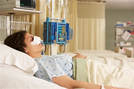 Patient in Hospital Stock Photo - Premium Royalty-Free, Code: 600-01236250