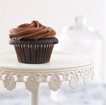 simsearch:600-02033679,k - Close-Up of Cupcake Stock Photo - Premium Royalty-Free, Code: 600-01236440