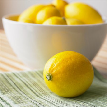 simsearch:600-02738506,k - Bowl of Lemons Stock Photo - Premium Royalty-Free, Code: 600-01236442