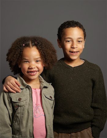 simsearch:700-01236595,k - Portrait of Brother and Sister Stock Photo - Premium Royalty-Free, Code: 600-01236611