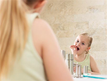 Girl in Bathroom Stock Photo - Premium Royalty-Free, Code: 600-01260383