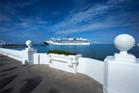 simsearch:700-01111260,k - Cruise Ship from Waterfront, Cozumel, Mexico Stock Photo - Premium Royalty-Free, Code: 600-01275380