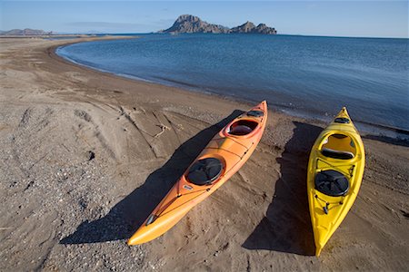 simsearch:600-02121195,k - Beached Kayaks, Sea of Cortez, Baja, Mexico Stock Photo - Premium Royalty-Free, Code: 600-01275473