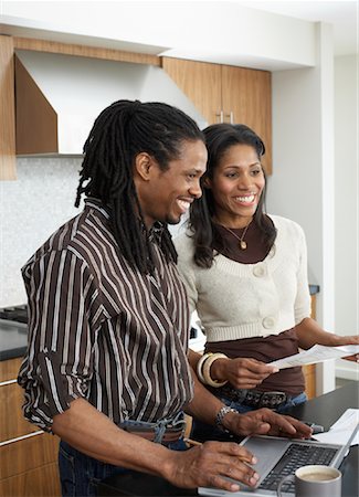 Couple with Laptop Computer Stock Photo - Premium Royalty-Free, Code: 600-01276356