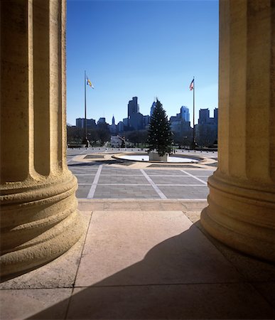View of Downtown Philadelphia from the Philadelphia Museum of Art, Pennsylvania, USA Stock Photo - Premium Royalty-Free, Code: 600-01378762