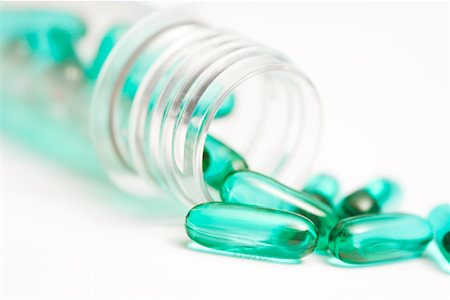 Green Pills Stock Photo - Premium Royalty-Free, Code: 600-01429222