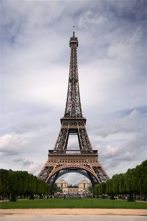 simsearch:600-01541042,k - Eiffel Tower, Paris, France Stock Photo - Premium Royalty-Free, Code: 600-01541014