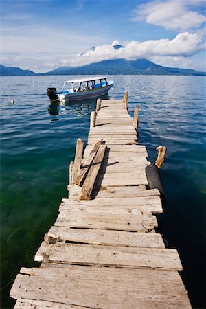 simsearch:862-07495921,k - Boat and Dock on Lake Atitlan, Santa Catarina Palopo, Guatemala Stock Photo - Premium Royalty-Free, Code: 600-01594039