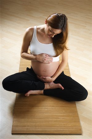 simsearch:700-02922729,k - Portrait de femme enceinte Photographie de stock - Premium Libres de Droits, Code: 600-01605939