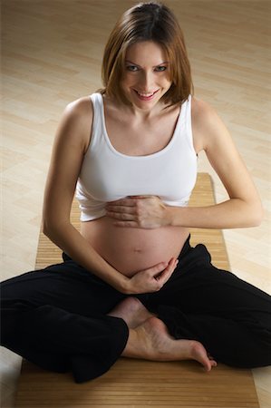 simsearch:700-02922729,k - Portrait de femme enceinte Photographie de stock - Premium Libres de Droits, Code: 600-01605941