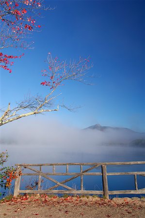 simsearch:600-02265124,k - Chocorua Lake with Mist, New Hampshire, USA Stock Photo - Premium Royalty-Free, Code: 600-01606996