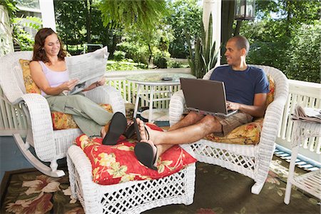 front porch - Couple relaxing outdoors Stock Photo - Premium Royalty-Free, Code: 600-01614298