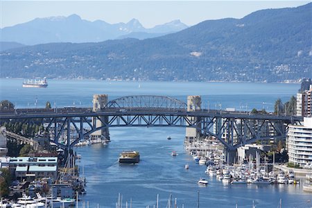 Burrard Street Bridge and False Creek, Vancouver, British Columbia, Canada Stock Photo - Premium Royalty-Free, Code: 600-01639926