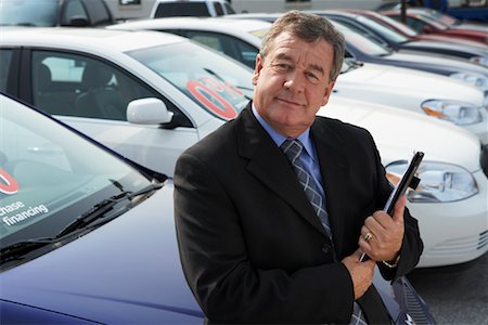 simsearch:700-01587096,k - Car Salesman Stock Photo - Premium Royalty-Free, Code: 600-01645874