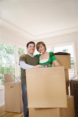simsearch:700-01109929,k - Couple Moving Into New Home Stock Photo - Premium Royalty-Free, Code: 600-01694087