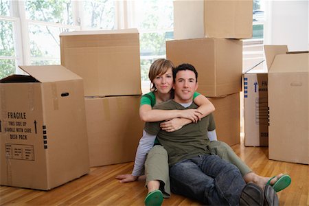 simsearch:600-01073479,k - Couple Moving Into New Home Stock Photo - Premium Royalty-Free, Code: 600-01694083