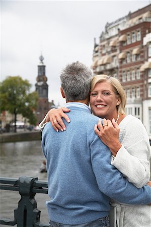 simsearch:673-03405645,k - Couple Hugging, Amsterdam, Netherlands Stock Photo - Premium Royalty-Free, Code: 600-01716177
