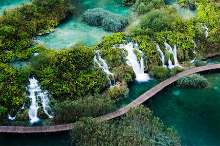 Lower Falls, Plitvice Lakes National Park, Croatia Stock Photo - Premium Royalty-Free, Code: 600-01717590