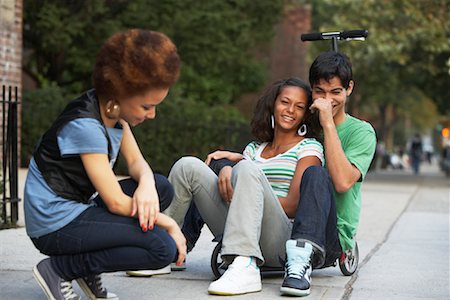 Teenagers Hanging Out Stock Photo - Premium Royalty-Free, Code: 600-01764108