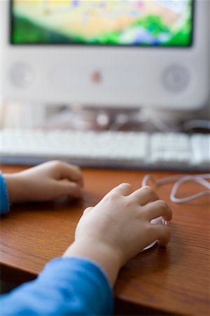 simsearch:700-00040657,k - Child Using the Computer Stock Photo - Premium Royalty-Free, Code: 600-01955437