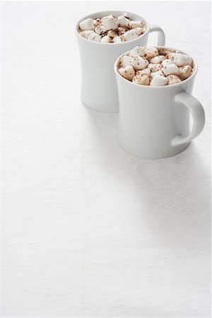 simsearch:600-02033679,k - Mugs of Hot Chocolate with Marshmallows Stock Photo - Premium Royalty-Free, Code: 600-02033678