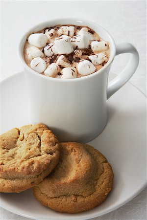 simsearch:600-02033679,k - Hot Chocolate with Cookies Stock Photo - Premium Royalty-Free, Code: 600-02033679