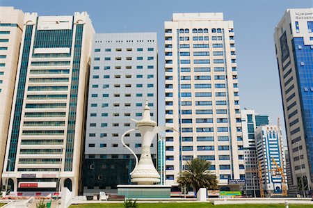 simsearch:649-07710289,k - Sculpture in City, Sheikh Rashid Street, Abu Dhabi, United Arab Emirates Stock Photo - Premium Royalty-Free, Code: 600-02033844